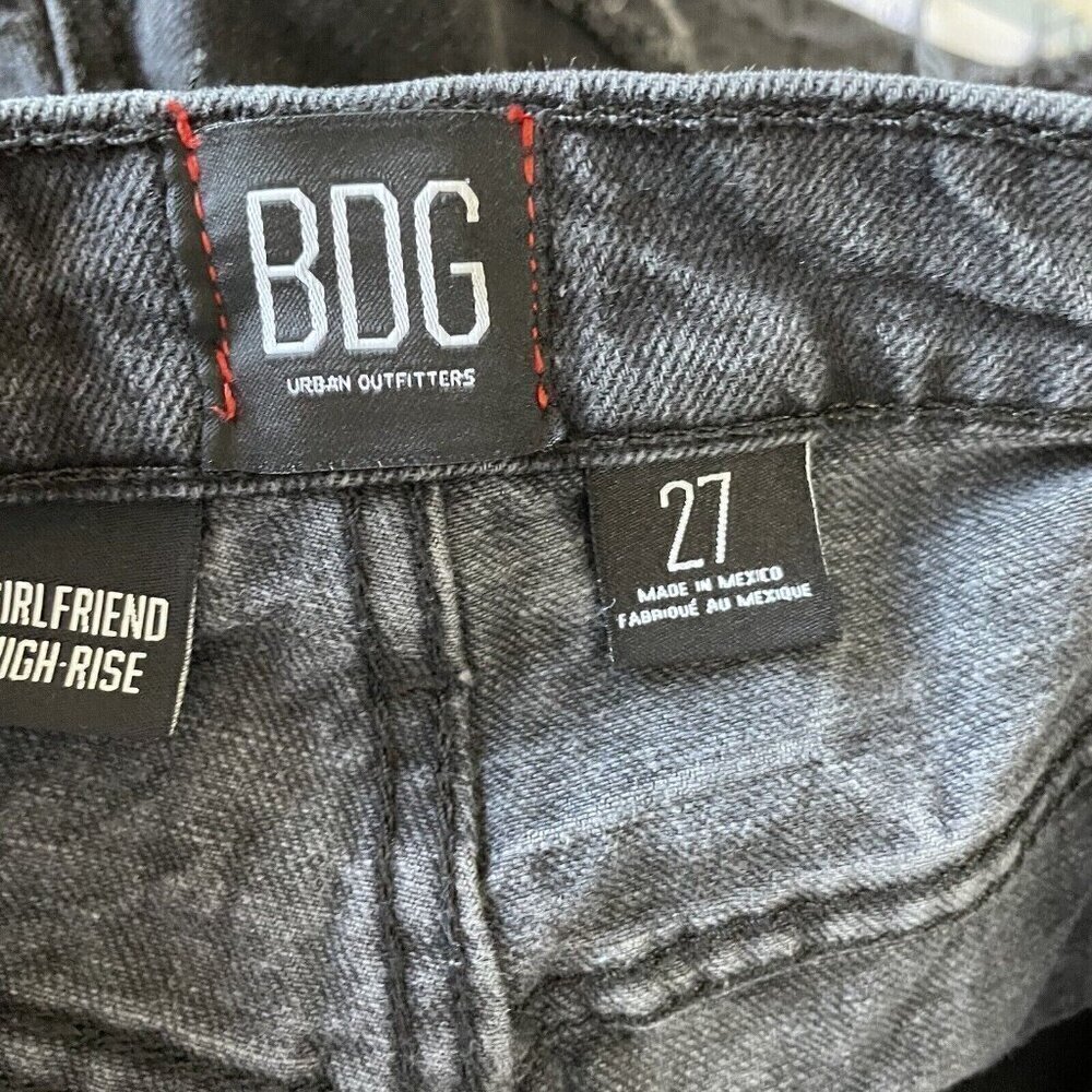 BDG Women's 27 Girlfriend High-Rise Cutoff Distressed Black Jean Shorts 28x2 - Picture 4 of 5